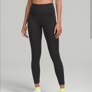 Never worn Lululemon wonder train leggings ‘25 in black